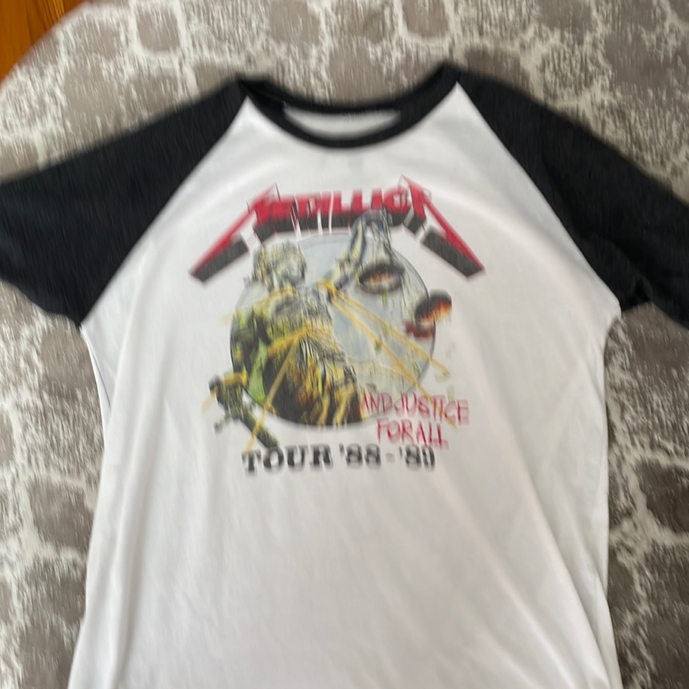 Metallica t shirt